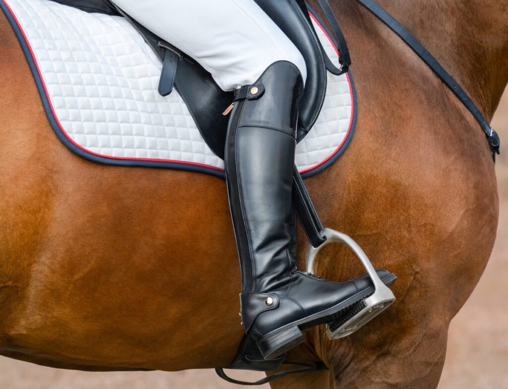 Reitstiefel für Kinder beim Dressurreiten